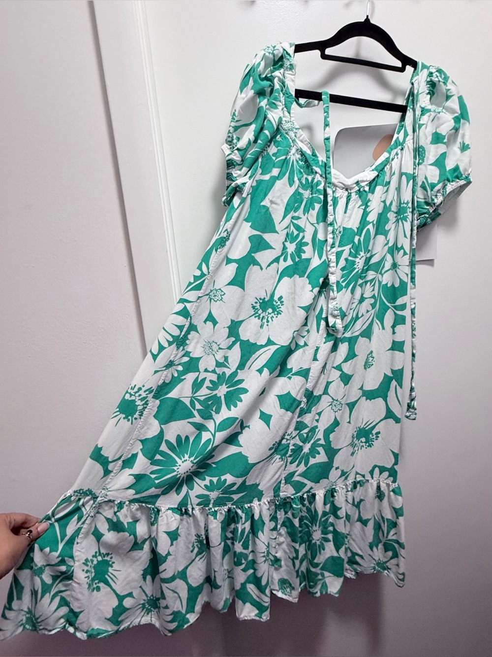 Papaya Green & White Breathable Loose Fit Floral Midi Dress (Size 16)